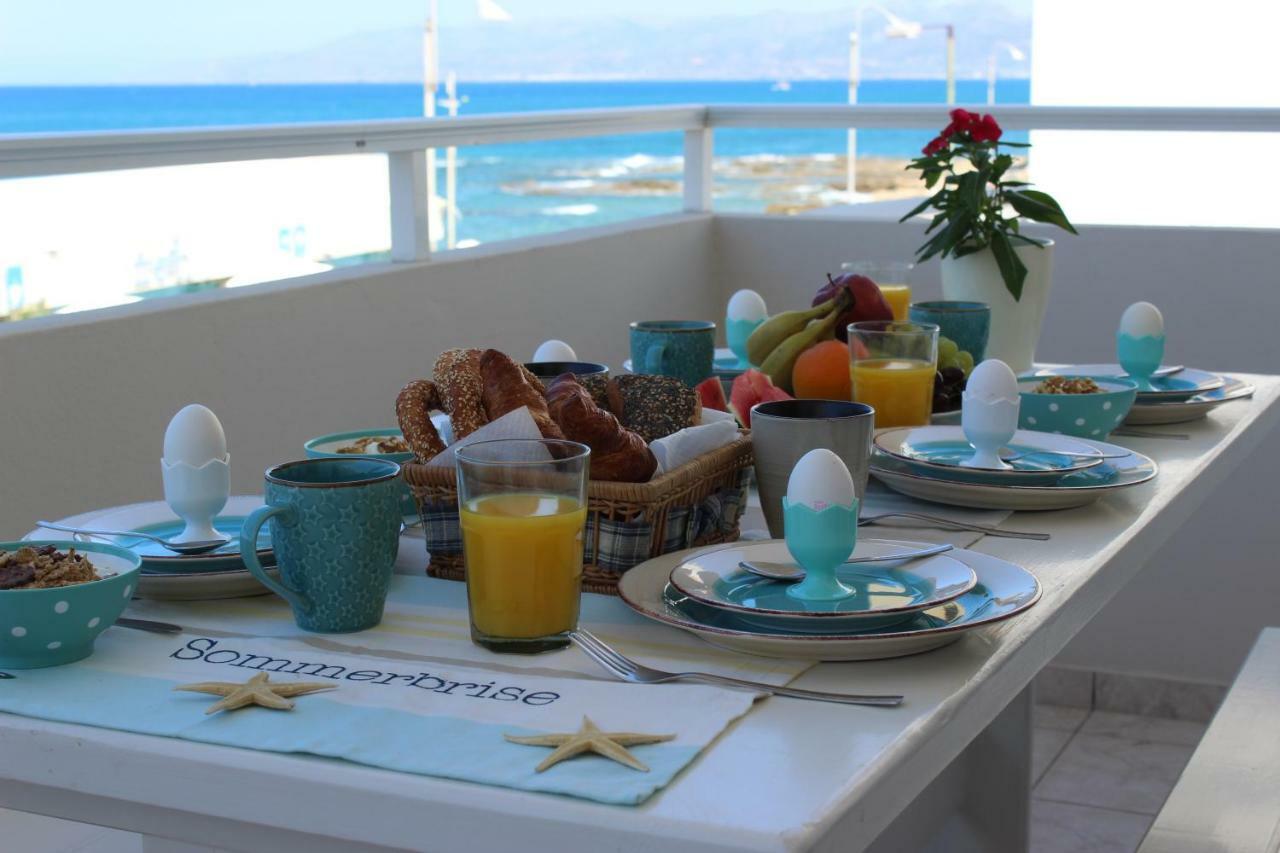 Amazing Beachfront Apartment In Hersonissos Extérieur photo